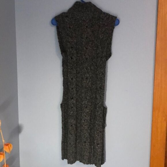 Kenzie XS Long Sweater Vest W/Lg Buttons - Picture 5 of 6